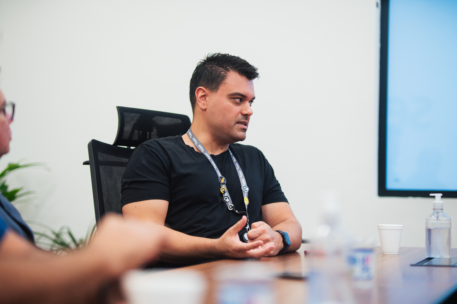 Profissional Cipher em sessão de trabalho com a Fitbank